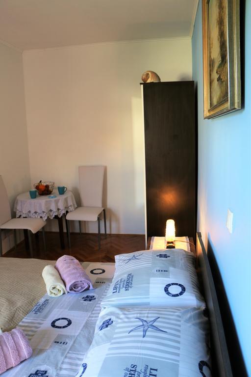 Apartments Milatic イェルサ エクステリア 写真