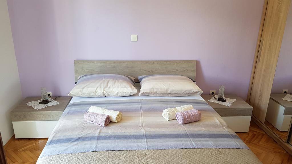 Apartments Milatic イェルサ エクステリア 写真